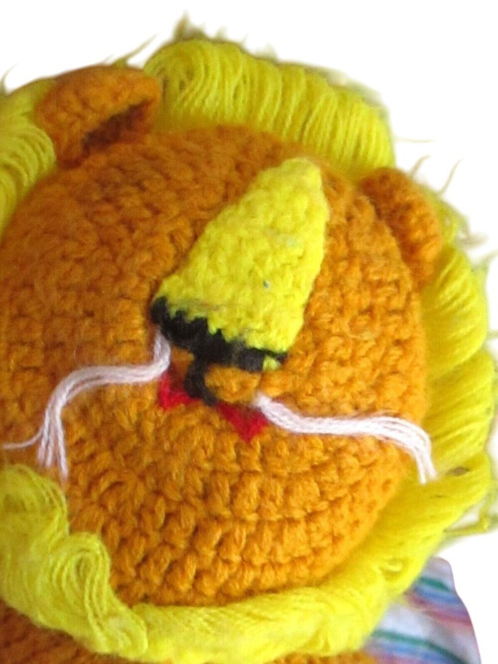 Vintage Beanie Hat Knit Boys Girls 1970s Youth Yellow Knit Lion